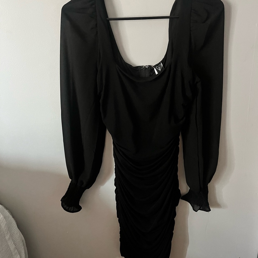Black shirt tight Windsor dress